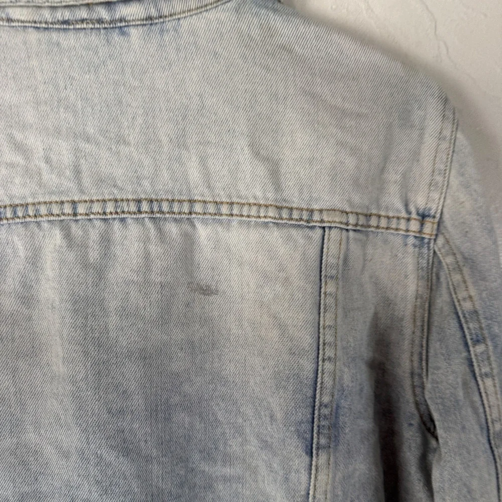 Free People Distressed Light Wash Denim Jacket Women's L‎ Boho Festival Western - Picture 5 of 10